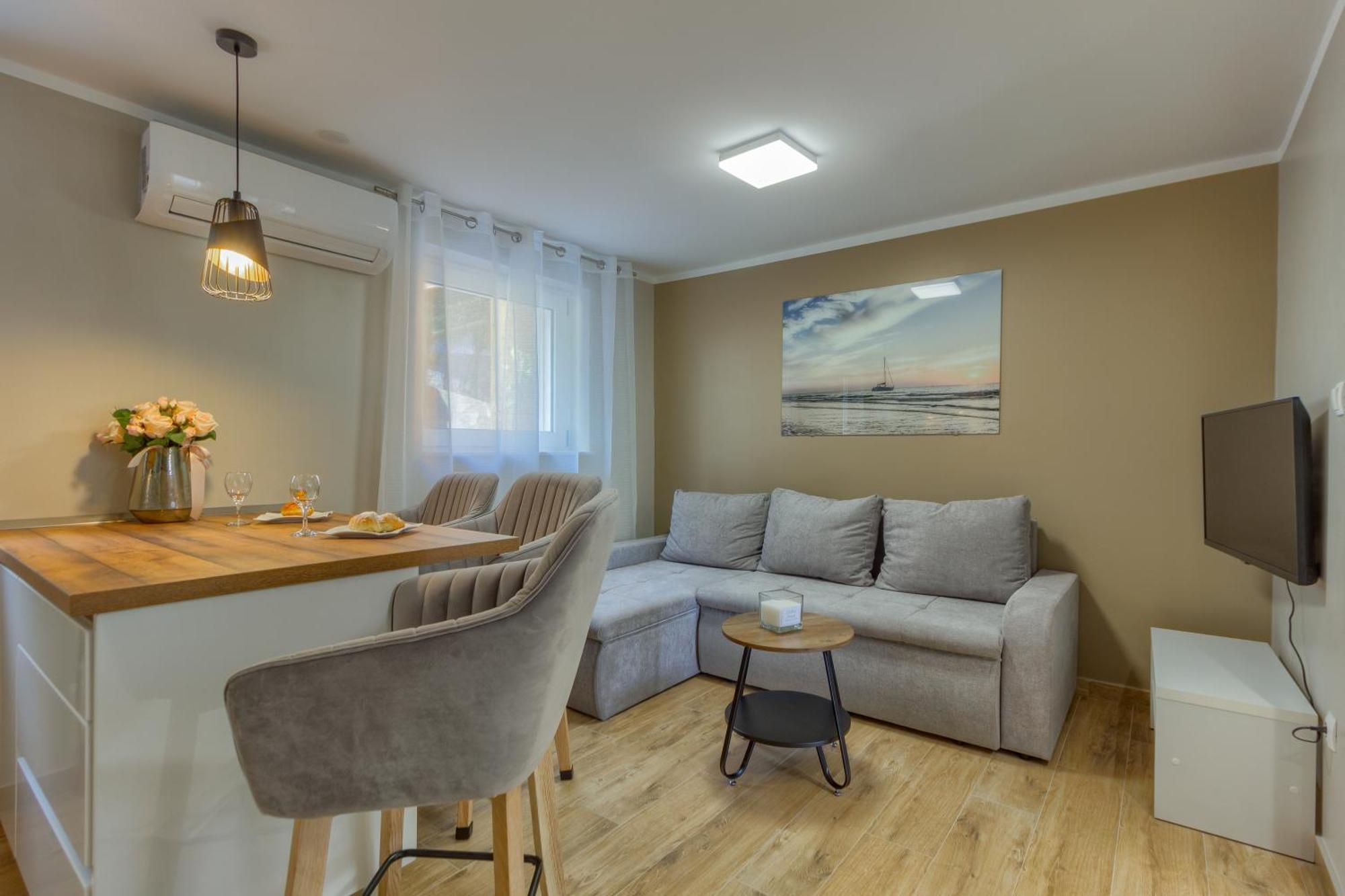 פודסטראנה Apartments Pepa חדר תמונה