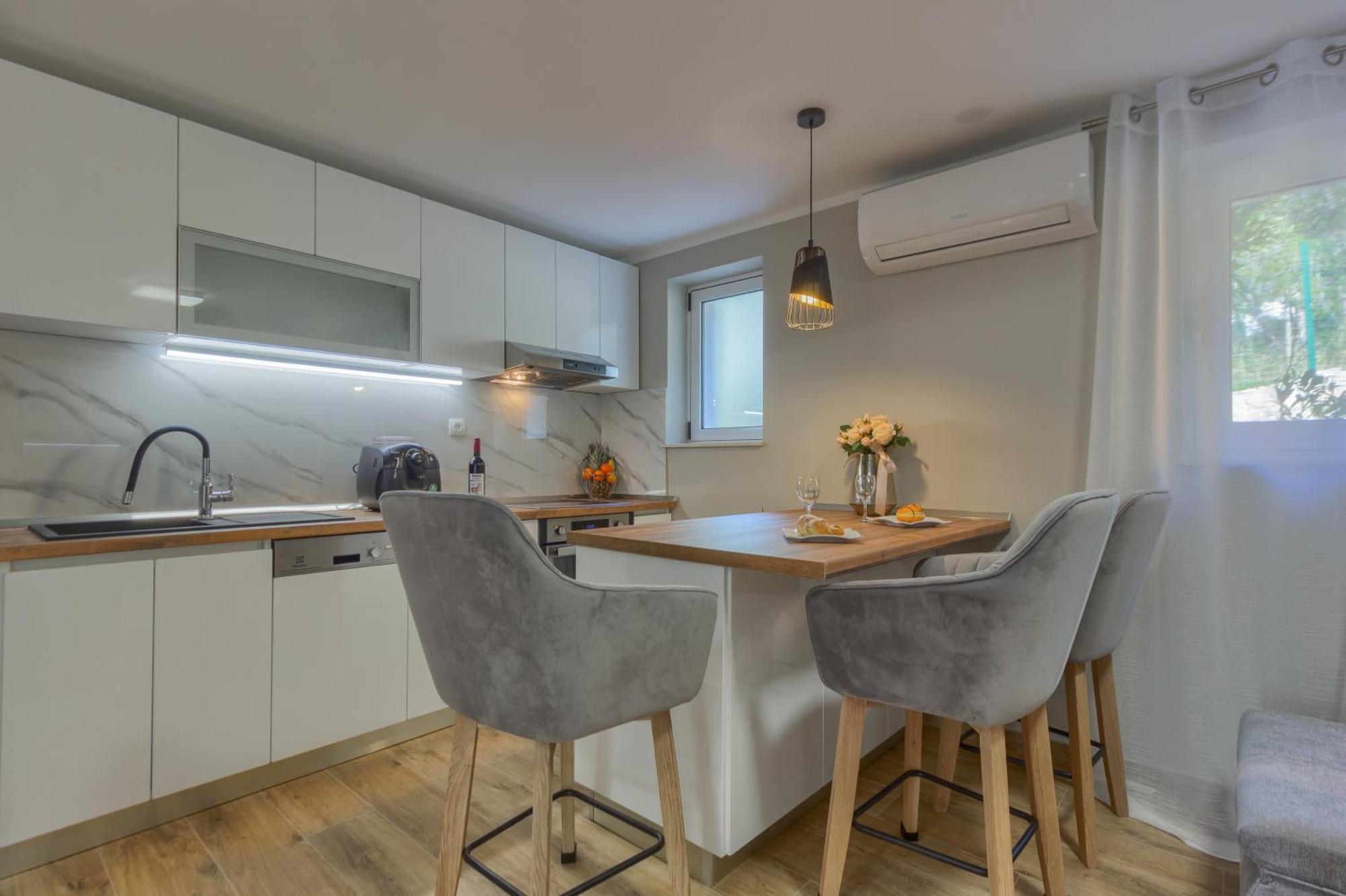 פודסטראנה Apartments Pepa חדר תמונה