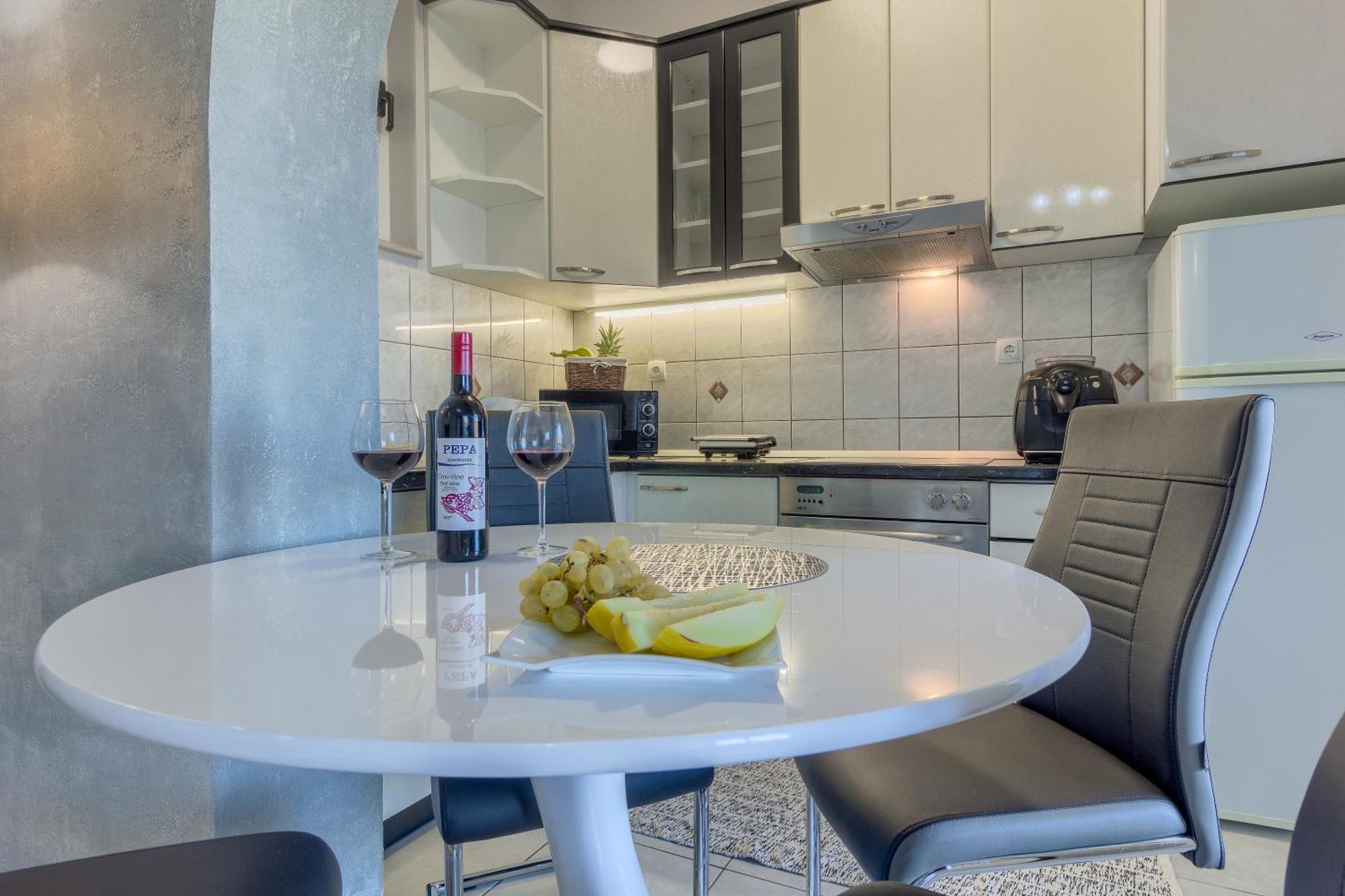 פודסטראנה Apartments Pepa חדר תמונה