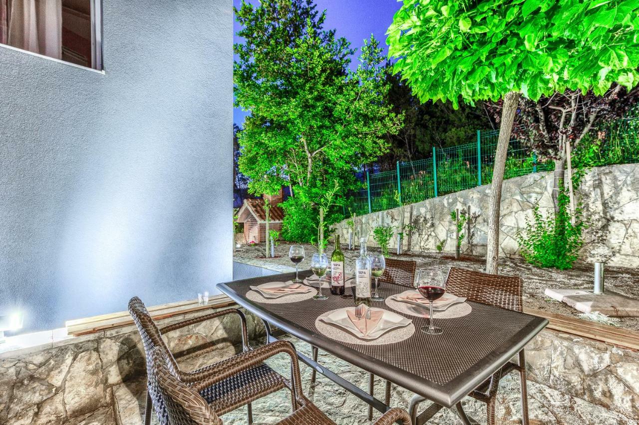 פודסטראנה Apartments Pepa מראה חיצוני תמונה