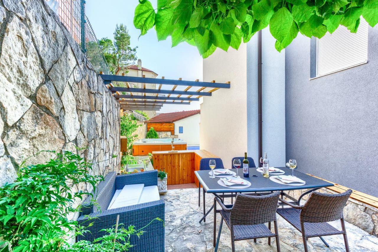 פודסטראנה Apartments Pepa מראה חיצוני תמונה