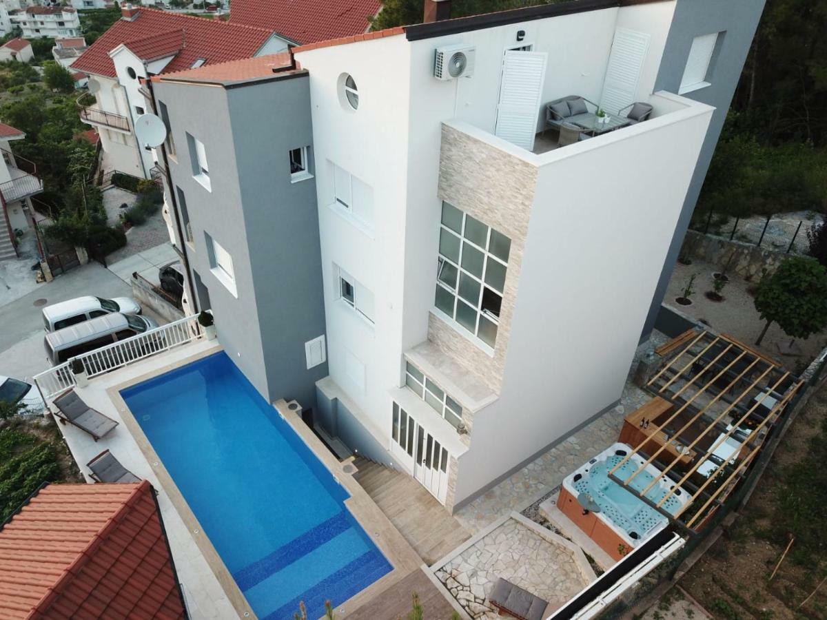 פודסטראנה Apartments Pepa מראה חיצוני תמונה